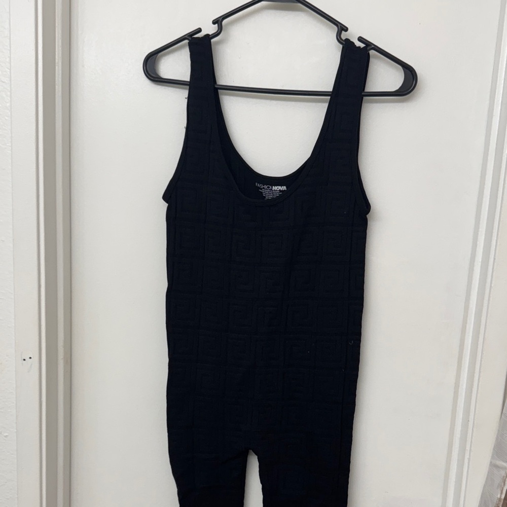 Fashion Nova Black Geometric Tank Top